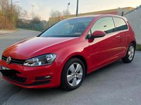 Gebraucht VW Golf VII 85 PS (62 kW) 2014 Rot Limousine