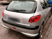 Gebraucht Peugeot 206 88 PS (64 kW) 2006 Silber Kleinwagen