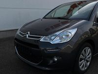 Gebraucht Citroën C3 SELECTION 99 PS (72 kW) 2015 Grün Limousine
