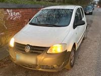 Gebraucht VW Fox 54 PS (39 kW) 2008 Weiß Kleinwagen