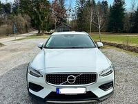 Gebraucht Volvo V60 CC 190 PS (139 kW) 2019 Weiß Kombi