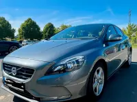Gebraucht Volvo V40 114 PS (83 kW) 2014 Andere farben Limousine