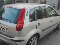 Gebraucht Ford Fiesta 80 PS (58 kW) 2005 Silber Kleinwagen