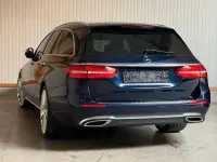 Gebraucht Mercedes E220 194 PS (142 kW) 2018 Blau Kombi