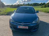Gebraucht Opel Astra Edition 140 PS (102 kW) 2014 Limousine