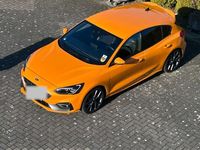 Gebraucht Ford Focus ST 280 PS (205 kW) 2022 Orange Limousine