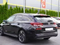 Neu Hyundai i30 N Line 140 PS (102 kW) 2025 Schwarz Kombi