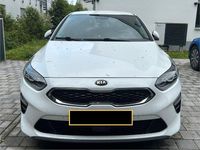 Gebraucht Kia Ceed Spirit 140 PS (102 kW) 2018 Weiß Kleinwagen