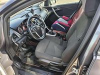 Gebraucht Opel Astra Design Edition 140 PS (102 kW) 2011 Grau Kombi