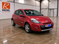 Gebraucht Renault Clio II 101 PS (74 kW) 2009 Rot dyna Kleinwagen