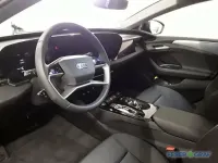 Begagnad Audi A6 e-tron Performance 269 kW (367 HK) 2025 Blå Kombi