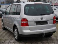 gebraucht VW Touran Highline 2.Hand/Klima/AHK/7-Sitzer/6-Gang