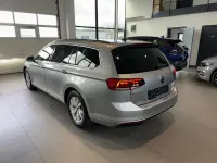 Gebraucht VW Passat Business 150 PS (110 kW) 2023 Silber Kombi