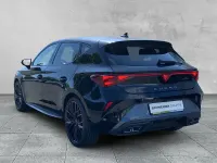 Gebraucht Cupra Leon 150 PS (110 kW) 2025 Midnight schwarz metallic Limousine