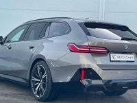 Neu BMW 520 Comfort Edition 208 PS (152 kW) 2026 Oxidgrau ii metallic Kombi