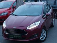 Gebraucht Ford Fiesta Titanium 80 PS (58 kW) 2014 Rot Kleinwagen