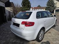 Gebraucht Audi A3 Ambiente 125 PS (91 kW) 2010 Weiß Kleinwagen