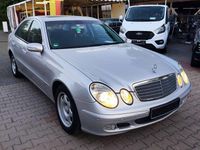 Gebraucht Mercedes E200 122 PS (89 kW) 2004 Brillantsilber  metalliclack Limousine