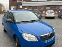 Gebraucht Skoda Fabia 52 PS (38 kW) 2010 Blau Kleinwagen