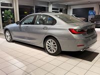Gebraucht BMW 320 184 PS (135 kW) 2023 Grau Limousine