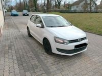 Gebraucht VW Polo 75 PS (55 kW) 2014 Weiß Kleinwagen