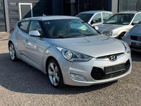 Gebraucht Hyundai Veloster Style 140 PS (102 kW) 2012 Silber Kleinwagen