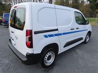 Gebraucht Opel Combo 110 PS (80 kW) 2024 Weiß Limousine