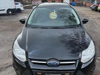 Gebraucht Ford Focus 101 PS (74 kW) 2013 Schwarz Kombi