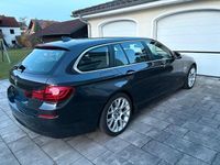 Gebraucht BMW 520 190 PS (139 kW) 2016 Grau Kombi
