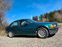 Gebraucht BMW 316 105 PS (77 kW) 1993 Grün Limousine