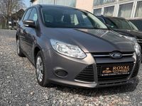 Gebraucht Ford Focus Ambiente 101 PS (74 kW) 2013 Grau Kombi