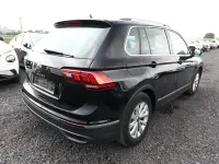 Gebraucht VW Tiguan Life 150 PS (110 kW) 2021 Schwarz metallic SUV