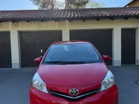 Gebraucht Toyota Yaris Cool 69 PS (50 kW) 2013 Beige Kleinwagen
