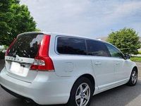 Gebraucht Volvo V70 Kinetic 181 PS (133 kW) 2015 Weiß Kombi
