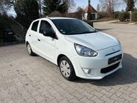 Gebraucht Mitsubishi Space Star Plus 71 PS (52 kW) 2015 Weiß Limousine