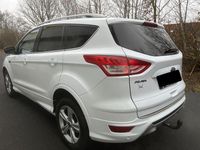 Gebraucht Ford Kuga 150 PS (110 kW) 2016 Weiß SUV