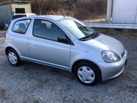 Gebraucht Toyota Yaris Sol 86 PS (63 kW) 2002 Silber Limousine