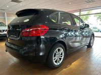 Gebraucht BMW 218 150 PS (110 kW) 2016 Black sapphire metallic Van / Kleinbus