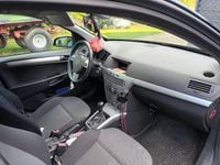 Gebraucht Opel Astra Edition 116 PS (85 kW) 2009 Schwarz Limousine