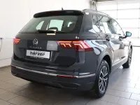 Gebraucht VW Tiguan Life 150 PS (110 kW) 2024 Grau SUV