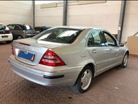 Gebraucht Mercedes C180 Elegance 143 PS (105 kW) 2003 Silber Limousine