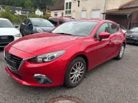 Gebraucht Mazda 3 Center-Line 105 PS (77 kW) 2017 Rot Limousine