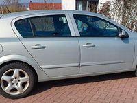 Gebraucht Opel Astra Edition 140 PS (102 kW) 2007 Silber Limousine