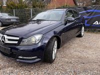 Gebraucht Mercedes C180 156 PS (114 kW) 2012 Blau Coupé