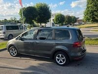 Gebraucht VW Sharan 140 PS (102 kW) 2014 Silber Van / Kleinbus