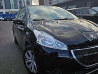 Gebraucht Peugeot 208 Active 95 PS (69 kW) 2014 Kleinwagen