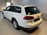 Gebraucht VW Golf Alltrack Basis 110 PS (80 kW) 2015 Pure white Kombi