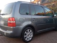 Gebraucht VW Touran Trendline 140 PS (102 kW) 2004 Grau Van / Kleinbus