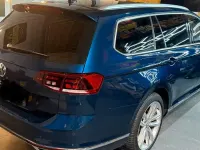 Usata VW Passat Elegance 150 CV (110 kW) 2019 Blu Station wagon