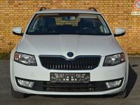 Gebraucht Skoda Octavia ScoutLine 110 PS (80 kW) 2016 Weiß Kleinwagen